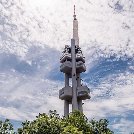 Tower Apartment Prag Exterior foto