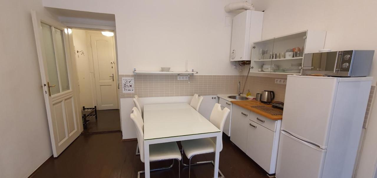 Tower Apartment Prag Exterior foto