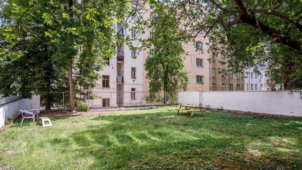 Tower Apartment Prag Exterior foto